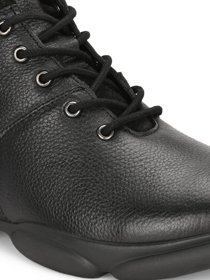 Pixel March Black