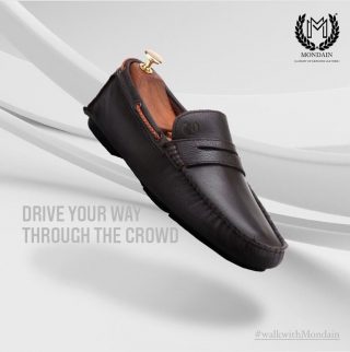 Make an impact with your aura while you walk in! These debonair driving shoes will not only augment your personality but will make the rest look down to have a glance at how well dressed you are!
Visit us at www.mondainshoes.com and place your order for the driving shoes in your favoured shade.

#mondain #shoes #mensfashion #menswear #menstyle #mensstreetstyle #mensweardaily #drivingshoes #leather #leathershoes #weekday #madeinindia #walkwithmondain