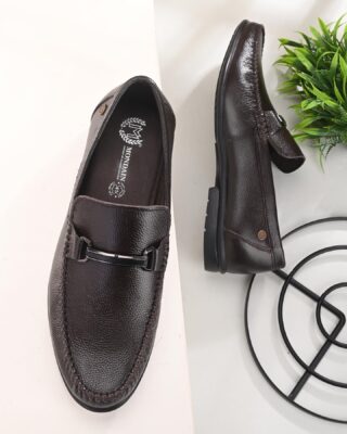 How many loafers are too many loafers! 

Shop these suave loafers and the new collection at - Ajio, Myntra & Flipkart 

#mondain #mondainshoes #shoes #shoesformen #shoestagram #shoesoftheday #shoesaddict #leather #leathergoods #loafers #loafershoes #mensfashion #menswear #mensstyle #ajio #ajiohaul #myntra #myntra #myntrafashion #flipkart #flipkarthaul #shopping #shoppingonline